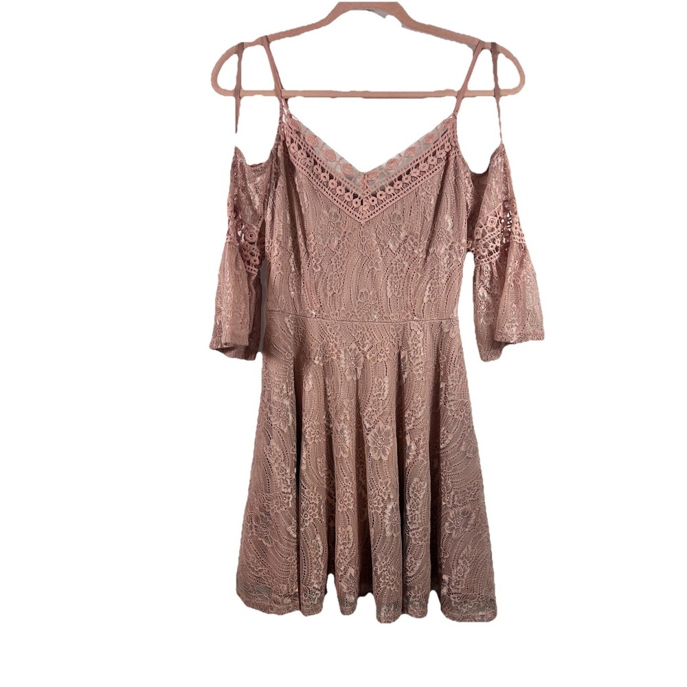 City Triangles Pink Lace Mini Dress‎ Junior 3 XS Boho Cottagecore Cold Shoulder